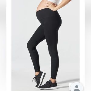 Blanqi Hipster Contour Leggings